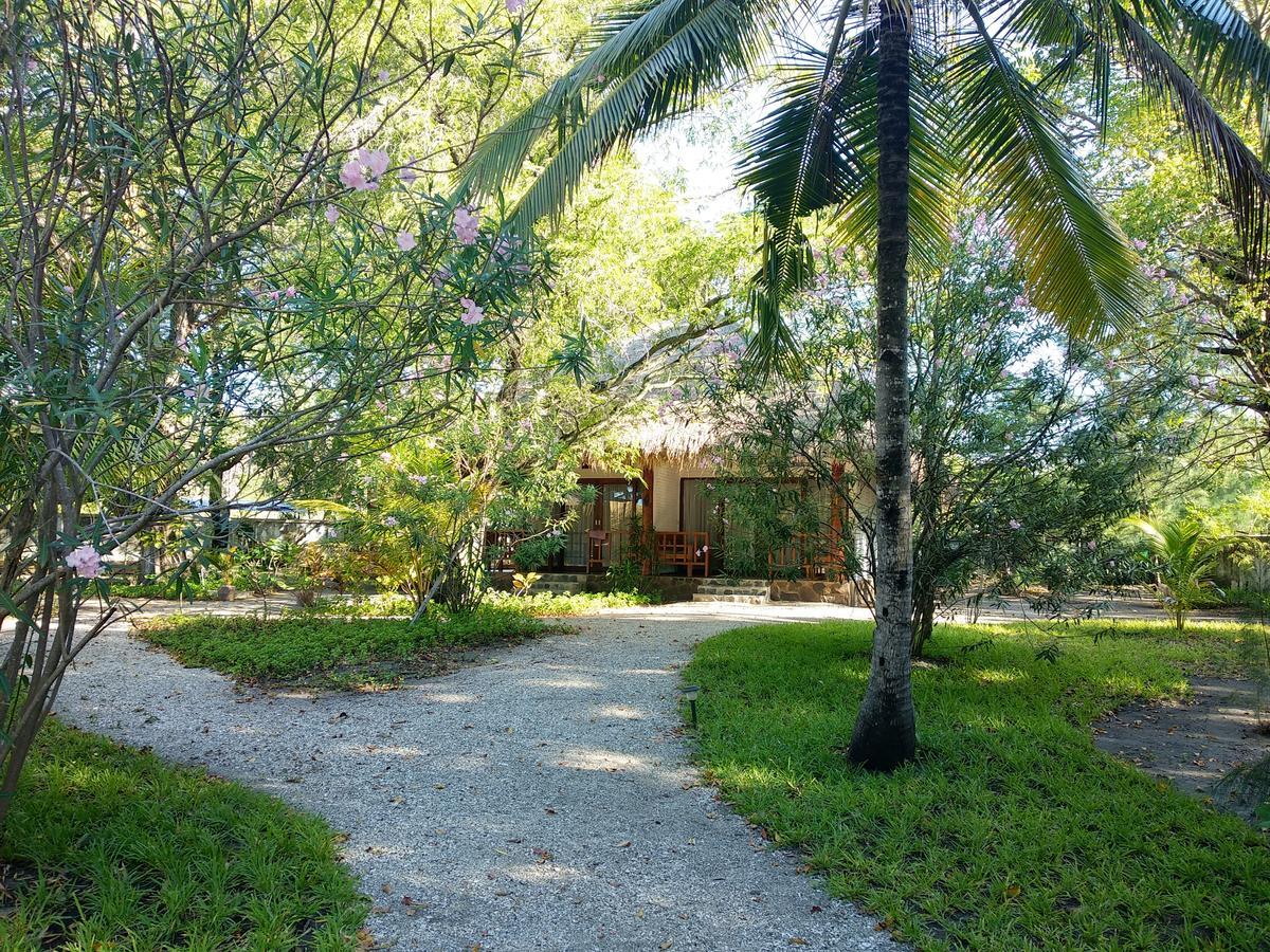 Amrita Maumere Resort Exterior photo